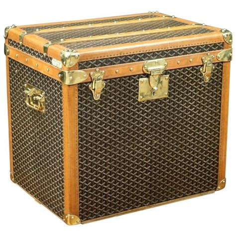 goyard hat trunk